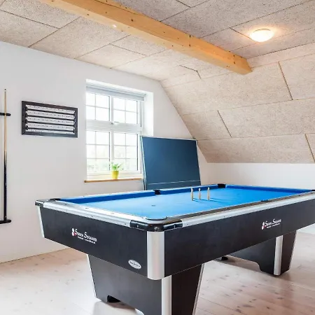 24 Person Holiday On A In Ribe